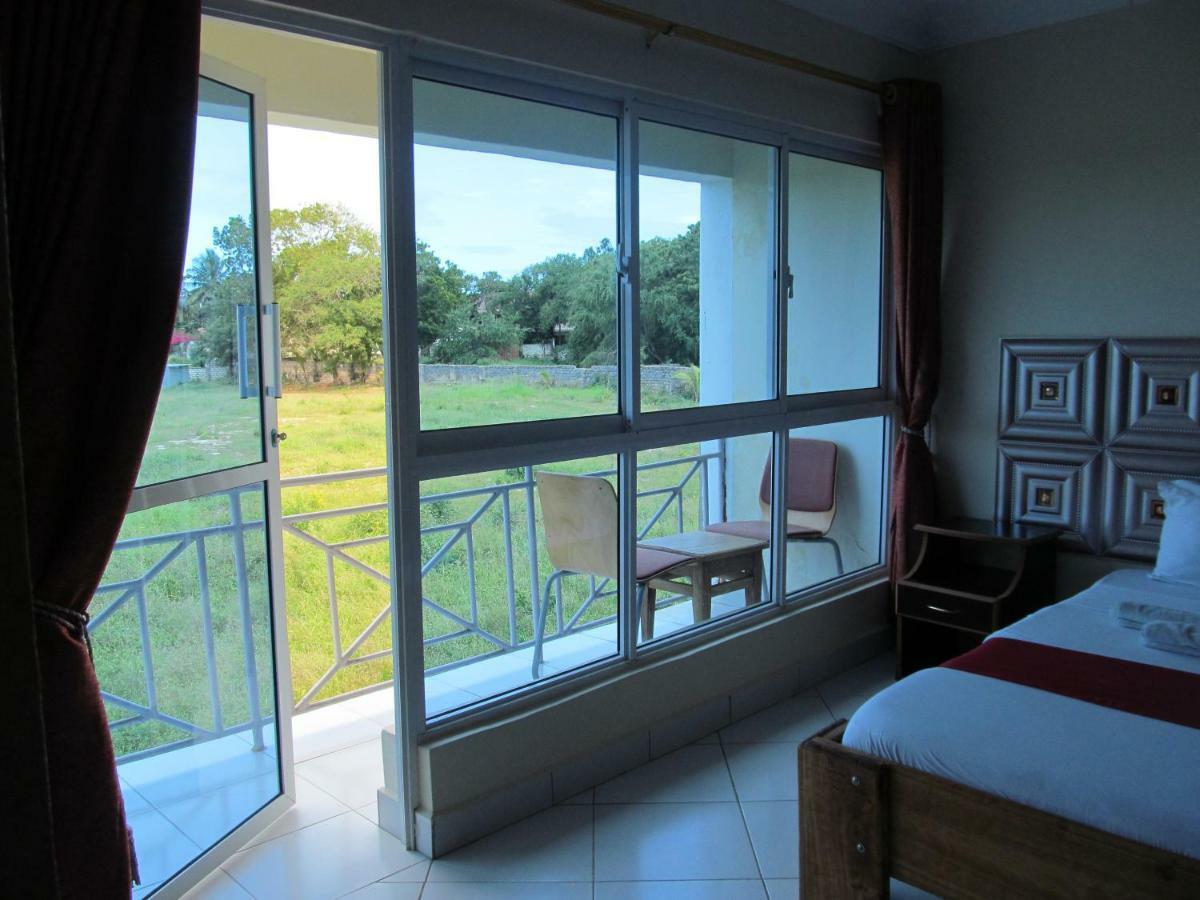 Diplomat Diani Beach Resort מראה חיצוני תמונה